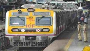 Mumbai Railway Platform Ticket: મુંબઈમાં રેલવે પ્લેટફોર્મ ટિકિટના ભાવ વધ્યા, સોમવારથી નવી કિંમતો લાગુ