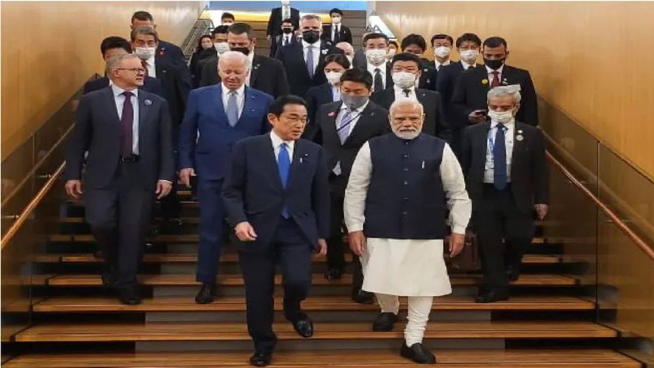 PM Modi Viral Photos: PM Modi આગળ- દુનિયા પાછળ, Quad કોન્ફરન્સની આ તસવીર સોશિયલ મીડિયા ભારે વાયરલ થઈ