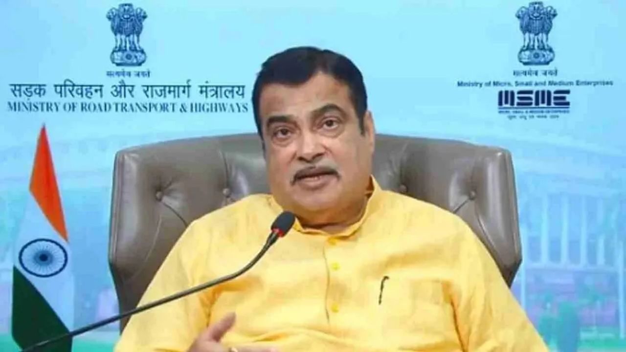 2-3 Vehicle Scrapping Centers to be set up in every district, plastic roads to be constructed: Nitin Gadkari