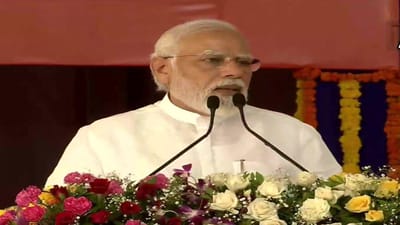 PM Modi Gujarat Visit : સૌરાષ્ટ્રની ધરતી પરથી વડાપ્રધાનનાં કોંગ્રેસ પર પ્રહાર, કહ્યુ તેમણે ''નર્મદા નદીને રોકીને રાખી હતી, આજે નર્મદા ડેમ અને SOUનું દુનિયામાં નામ''