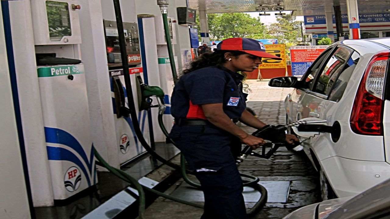Petrol Diesel Price Today : પેટ્રોલ - ડીઝલના નવા રેટ જાહેર થયા, જાણો તમારા શહેરમાં 1 લીટર ઇંધણની કિંમત શું છે?
