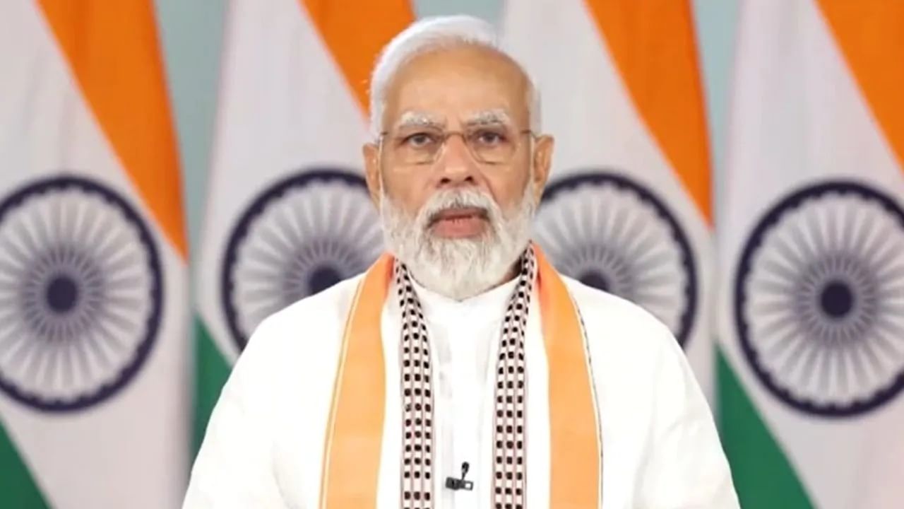 PM મોદીએ વીડિયો કોન્ફરન્સિંગ દ્વારા કેનેડામાં સરદાર પટેલની પ્રતિમાનું અનાવરણ કર્યું, કહ્યું- ભારત હંમેશા 'વસુધૈવ કુટુંબકમ'ની કરે છે વાત