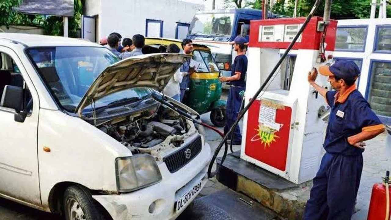 Surat : CNGના વધતા ભાવોથી સીએનજી ફિટ કરાવનારા વાહનચાલકોની સંખ્યા ઘટી, ઇલેક્ટ્રિક વાહનોની સંખ્યા વધી