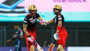 RCB vs GT IPL Match Result: વિરાટ કોહલીની વિજયી ઈનીંગ, અડધી સદીની મદદ થી બેંગ્લોરને ગુજરાત સામે 8 વિકેટે અપાવી જીત