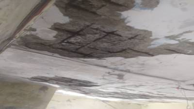 Surat: સાડા ત્રણ દાયકા કરતા જુની સચિન સ્લમબોર્ડની ઇમારતો ગમે ત્યારે પડવા તૈયાર , લોકો ઘર છોડીને ભાગવા લાગ્યા