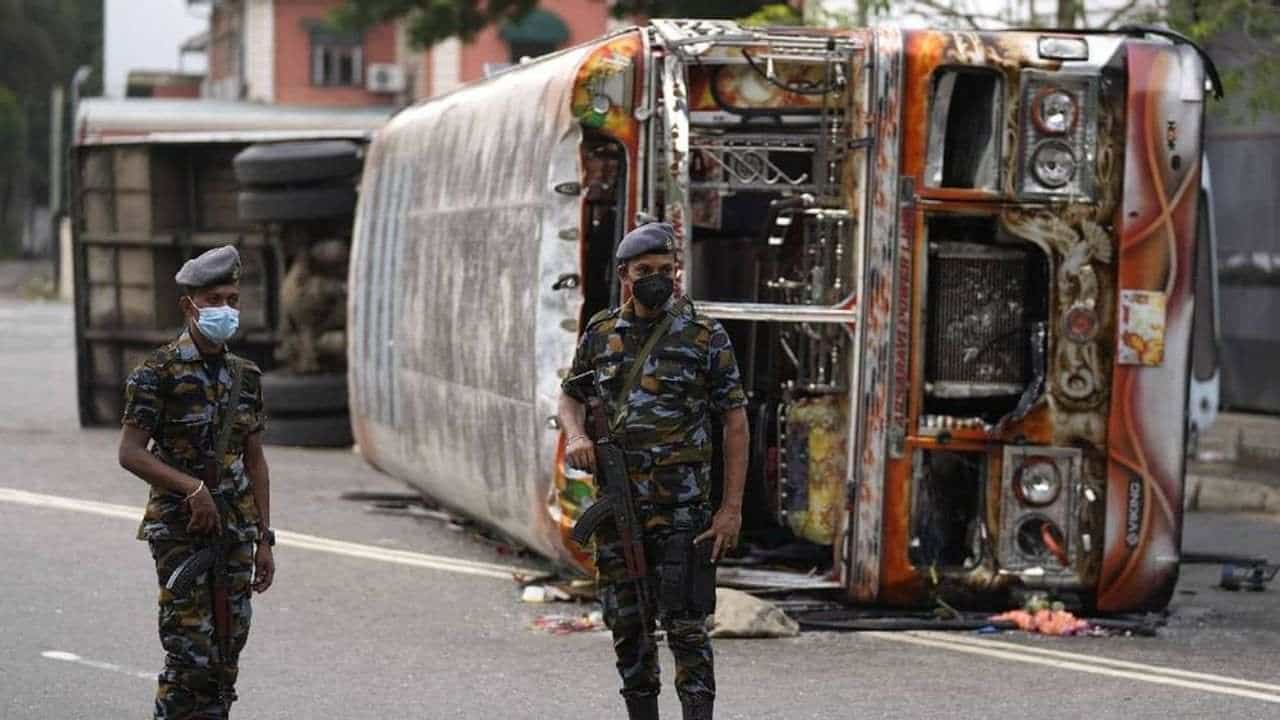 Sri Lanka: શ્રીલંકામાં સતત બગડી રહી છે સ્થિતિ, ભારતે કહ્યું- લોકશાહી અને સ્થિરતા માટે અમે પાડોશી દેશની સાથે છીએ