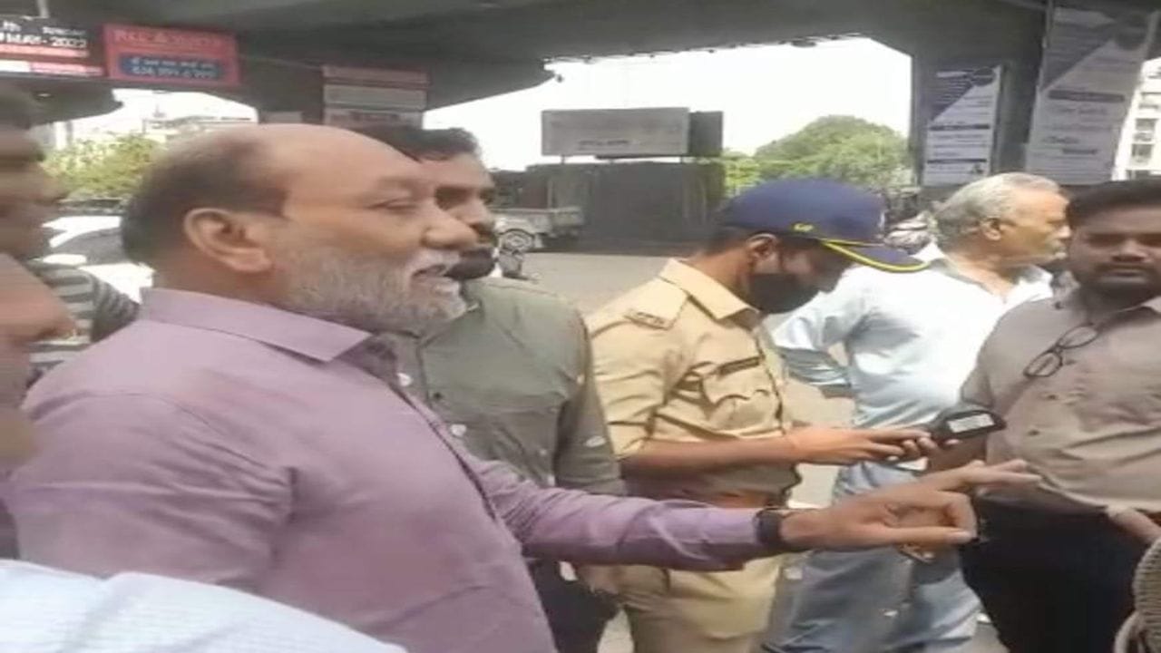 Surat : વરાછા વિસ્તારના લોકોને ટ્રાફિક પોલીસ દ્વારા કનડગતનું દર્દ ફરી ઉપડ્યું, પૂર્વ આરોગ્ય મંત્રી કુમાર કાનાણી આવ્યા એક્શનમાં