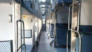 Ahmedabad : મુસાફરોની સુવિધામાં વધારો, પશ્ચિમ રેલવેએ 31 જોડી ટ્રેનોમાં લિનન સિસ્ટમ પુનઃસ્થાપિત કરી