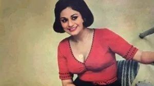 Aruna Irani Birthday Special : સંજય દત્તની પહેલી ફિલ્મમાં તેની માતા બની હતી અરુણા ઈરાની, બીજી ફિલ્મમાં તેણે પ્રેમી તરીકે કર્યો હતો રોમાન્સ