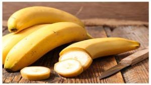 Banana and Salt Benefits : જમ્યા પછી કેળા પર મીઠું ભભરાવીને ખાવાથી પેટની સમસ્યાઓ રહેશે દૂર