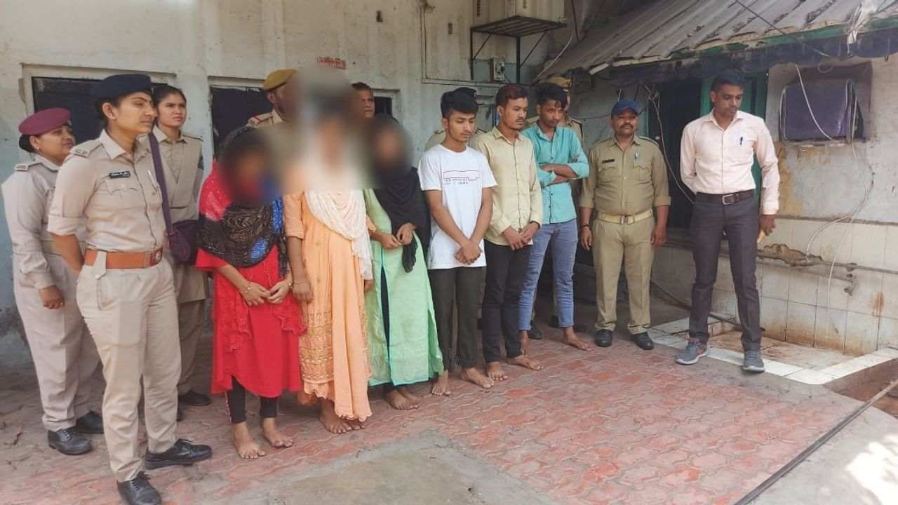 Surat: સાયણ વિસ્તારમાં ગેરકાયદેસર રીતે રહેતા 5 બાંગ્લાદેશીઓની રેલવે પોલીસે કરી ધરપકડ
