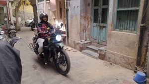 Ahmedabad: ખાડિયાની યુવતીએ અઢી દિવસમાં નેપાળ સુધી 1700 કિલોમીટરની બાઈક રાઈડ કરી, જાણો કોણ છે આ યુવતી?