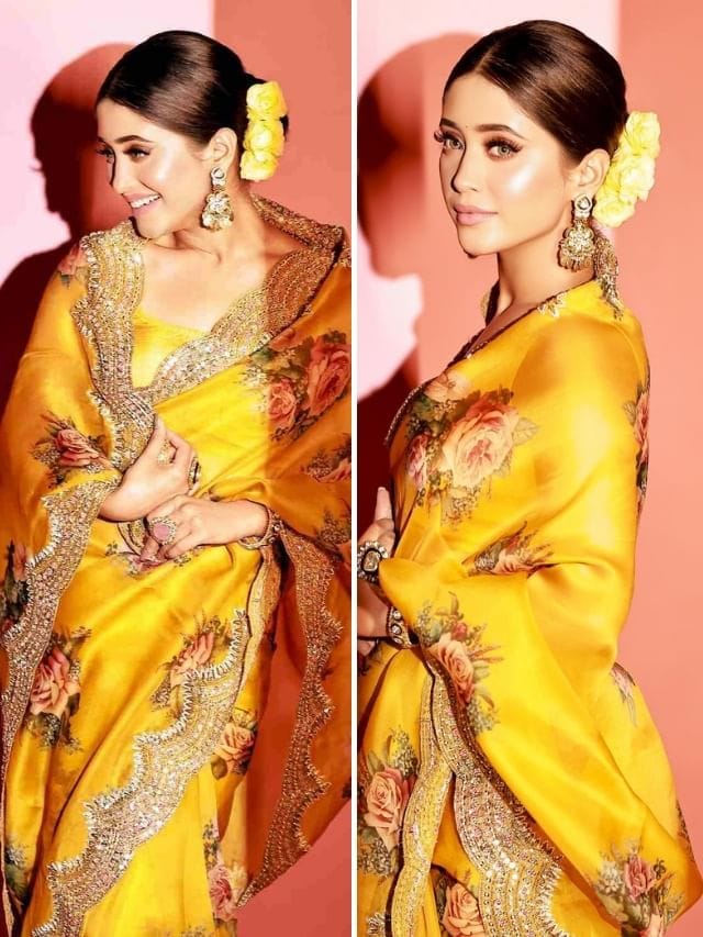 શિવાંગી જોશી સાડીમાં લાગી રહી છે સુંદરતાની મૂર્તિ