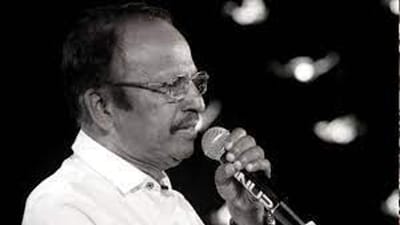 Singer Edava Basheer: લાઈવ કોન્સર્ટ દરમિયાન મલયાલમ ગાયકનું થયું મોત, સ્ટેજ પર્ફોર્મન્સનો વીડિયો વાયરલ