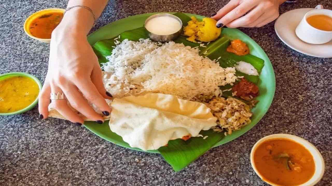 Ayurveda Tips : ભોજનને લઈને શું કહે છે આયુર્વેદના પાંચ નિયમો ? પાલન નહીં કરવાથી શરીરને પહોંચે છે નુકશાન