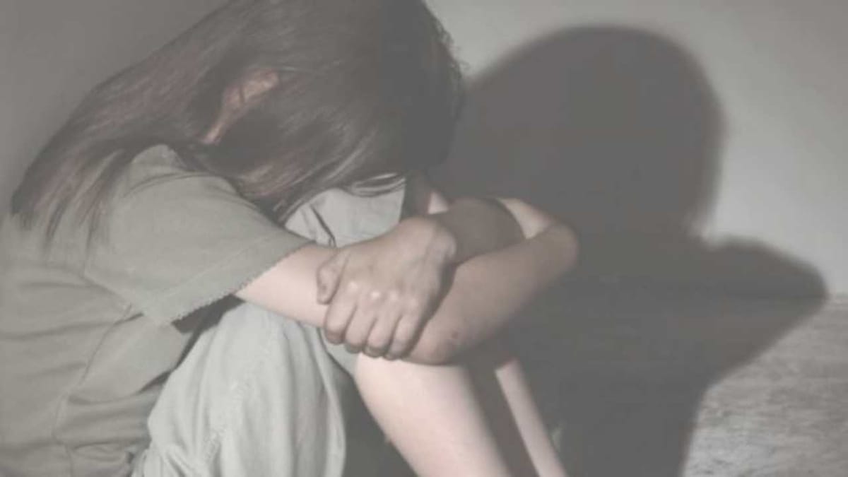 Dahod: ઝાલોદ ખાનગી ટ્યુશન સંચાલકે સગીરા ઉપર આચર્યુ દુષ્કર્મ, જાણો શું આપતો હતો ધમકી?