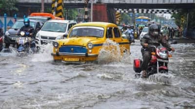 પશ્ચિમ બંગાળમાં વાવાઝોડા સાથે ભારે વરસાદનો કહેર, અલગ-અલગ ઘટનાઓમાં 3 લોકોના મોત