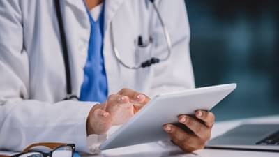 Navsari : ગણદેવીમાં ફૂડ પોઇઝનિંગની ઘટના બાદ આરોગ્ય વિભાગે સર્વે અને દવા વિતરણ શરૂ કર્યું, દર્દીઓની તબિયતમાં સુધારાથી તંત્રએ હાશકારો અનુભવ્યો