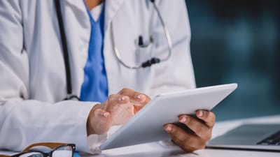 Navsari : ગણદેવીમાં ફૂડ પોઇઝનિંગની ઘટના બાદ આરોગ્ય વિભાગે સર્વે અને દવા વિતરણ શરૂ કર્યું, દર્દીઓની તબિયતમાં સુધારાથી તંત્રએ હાશકારો અનુભવ્યો