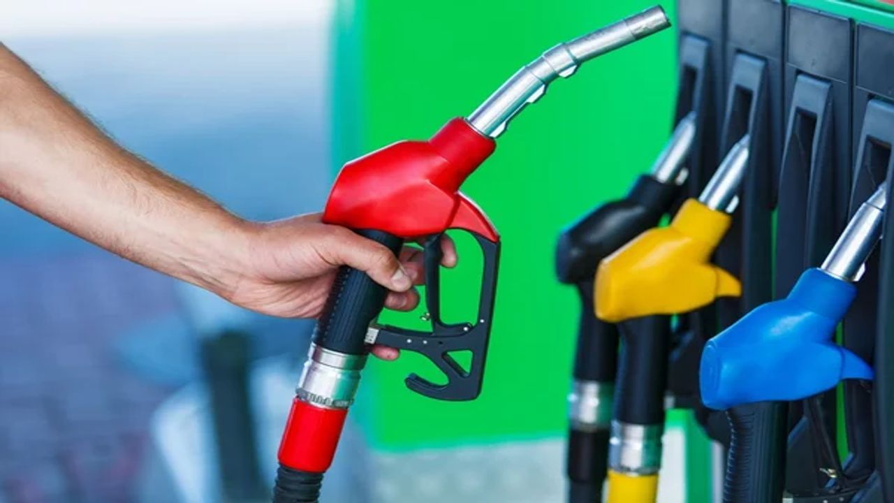 Petrol Diesel Price Today : એક્સાઈઝ ડ્યુટી ઓછી કરાતા પેટ્રોલ અને ડીઝલના ભાવમાં મોટો ઘટાડો, જાણો તમારા શહેરમાં આજના ભાવ