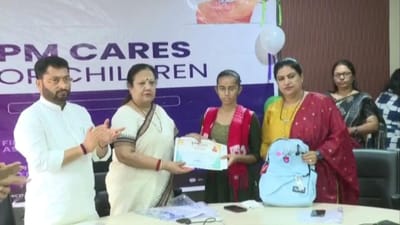 Surat : ઝીંઝાળા પરિવારના અનાથ બનેલા ત્રણ ભાઈ બહેનો માટે આ યોજના બની સંકટ સમયની સાંકળ