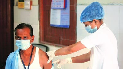 Surat : કોરોના સામે પ્રિકોશન ડોઝ લેવામાં સુરત આખા રાજ્યમાં ત્રીજા નંબરે, અમદાવાદ અગ્રેસર