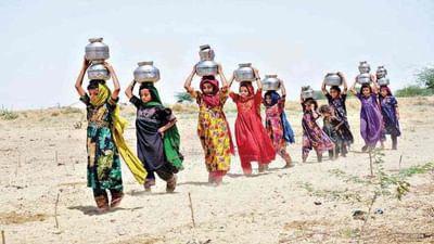 Tapi : સોનગઢ તાલુકાના વડપાડાના ગ્રામજનો ભર ઉનાળે પાણી માટે વલખા મારી રહ્યા છે, ગ્રામજનોએ પાણી પુરવઠા વિભાગને કરી રજૂઆત