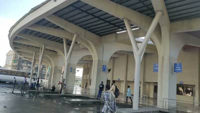 Valsad: લાંબા સમયથી વલસાડ એસટી ડેપોને લોકાર્પણની રાહ, 3 વર્ષ બાદ પણ લોકાર્પણ માટે નથી મળ્યો સમય