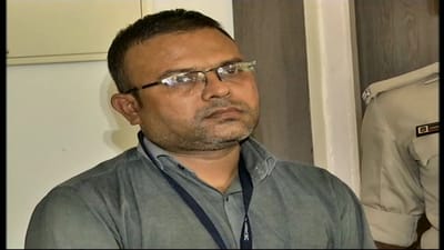 Ahmedabad: જે થાળીમાં ખાધું એ જ થાળીમાં થુંક્યા ! RMOએ જ બદનામ કરી યુ.એન. મહેતા હોસ્પિટલને, જાણો સમગ્ર વિગત