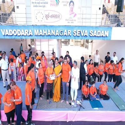 પ્રધાનમંત્રીની પ્રેરણાથી હાલમાં સાંસદ ખેલ સ્પર્ધા ચાલી રહી છે. જેમાં 1500 થી વધુ સાધકોએ સમૂહમાં 51 સૂર્ય નમસ્કાર કરીને વિશ્વ વિક્રમ સર્જયો.