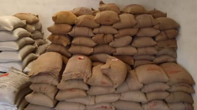 દેવભૂમિ દ્વારકાઃ ભાણવડમાં સરકારી અનાજનો શંકાસ્પદ જથ્થા સાથે 16. 25 લાખનો મુદ્દામાલ ઝડપાયો