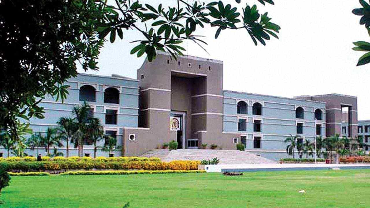Ahmedabad : PSI ભરતી વિવાદમાં સિંગલ જજના હુકમને ઉમેદવારોએ ડિવિઝન બેન્ચ સમક્ષ પડકાર્યો, 15 જૂને વધુ સુનાવણી હાથ ધરાશે