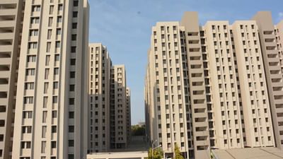 Ahmedabad: ગુજરાત હાઉસિંગ બોર્ડના મકાનોના રી-ડેવલપમેન્ટને લઈને સ્થાનિકો લડી લેવાના મુડમાં