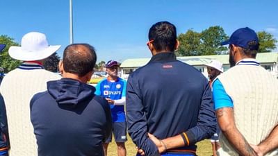 IND vs ENG: ટીમ ઈન્ડિયાએ પ્રથમ પ્રેકટીશ સેશનમાં ખૂબ વહાવ્યો પરસેવો, નેટ્સ પર અજમાવ્યો હાથ તો ફુટબોલ પણ રમ્યા-Video