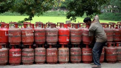LPG Gas Cylinder Price: મોંઘવારી વચ્ચે આવ્યા રાહતના સમાચાર, LPG સિલિન્ડરની કિંમતમાં મોટો ઘટાડો થયો, જાણો નવા રેટ