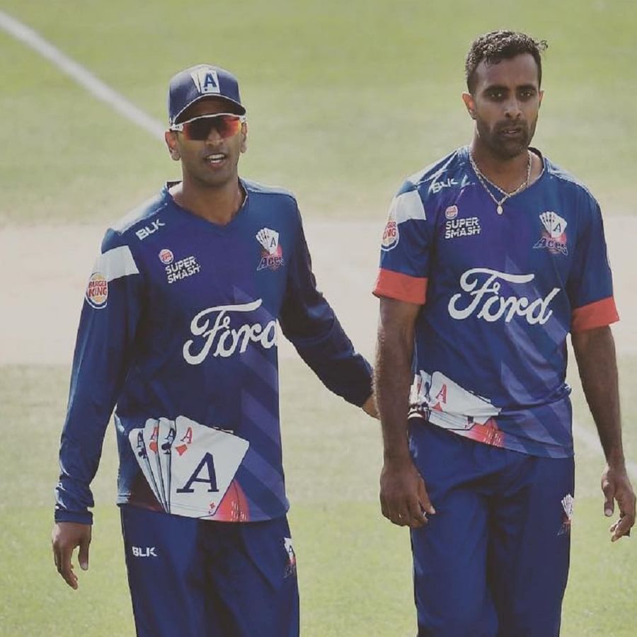 એમ્સ્ટેલવીનમાં રમાયેલી મેચ પણ નિકોલસ પૂરન માટે ફુલ ટાઈમ કેપ્ટન તરીકે ડેબ્યુ મેચ હતી. આ મેચમાં પૂરને 11 બોલમાં 7 રન બનાવ્યા હતા. નેધરલેન્ડ અને વેસ્ટ ઈન્ડિઝ વચ્ચે હવે 2 જૂને મેચ રમાશે. (PC-TEJA INSTAGRAM)