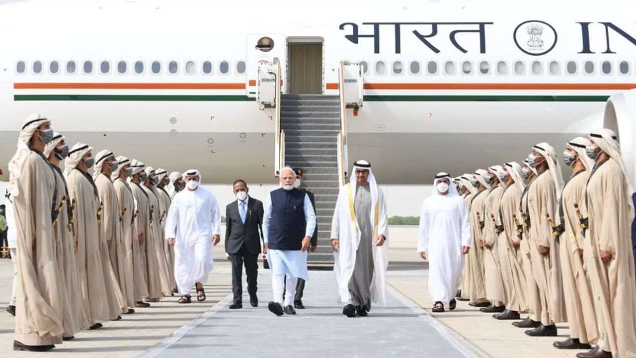 PM Modi In UAE: પીએમ મોદી પહોંચ્યા UAE, રાષ્ટ્રપતિ શેખ ખલીફાના નિધન પર વ્યક્ત કરશે શોક