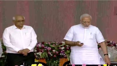 નવસારીમાં PM Modiનું સૂચક નિવેદન, કહ્યુ ‘પાટીલ અને પટેલની જોડીએ લોકોમાં વિશ્વાસ જગાવ્યો’, વિકાસનું કોઈ કામ ન થયુ હોય તેવું અઠવાડિયુ બતાવો