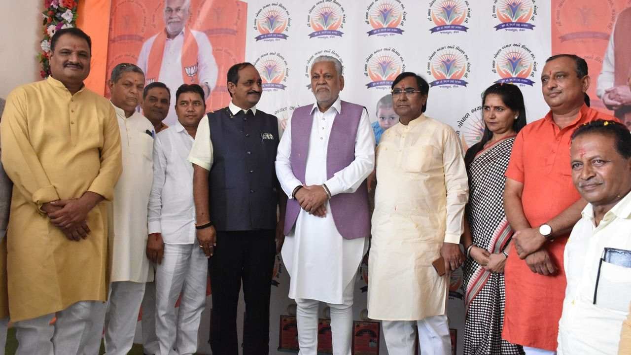 બાળકોએ પાંચ-દશ રુપિયા વડે 16 કરોડ રુપિયા એકઠા કર્યા, આશ્ચર્ય પામેલા કેન્દ્રીય પ્રધાને કહ્યુ આ વિચાર ભારતના ભવિષ્યને ઉજ્વળ કરશે