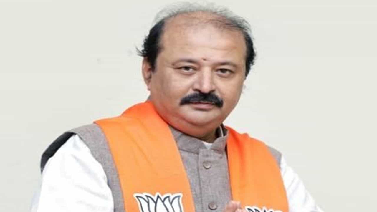 ગુજરાતમાં સીએમ ભૂપેન્દ્ર પટેલ બાદ કેબિનેટ મંત્રી પૂર્ણેશ મોદી પણ કોરોના પોઝિટિવ