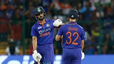 IND vs SA: ઋતુરાજ ગાયકવાડે વરસાદ દરમિયાન ગ્રાઉન્ડમેન સાથે એવુ વર્તન કર્યુ કે સોશિયલ મીડિયા પર ફેન્સ રોષ ઠાલવવા લાગ્યા-Video