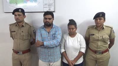 Surat: અમેરિકાના ગ્રીનકાર્ડ અપાવવાના બહાને કામરેજની મહિલા પાસે 20 લાખ ખંખેરી લેનાર દંપતિની થઈ ધરપકડ