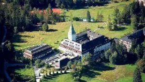 Schloss Elmau: એવી હોટલ જેમાં AC નથી, તેમાં વિશ્વના મોટા નેતાઓ અને PM મોદી ભેગા થયા, જાણો કેટલી ખાસ છે આ જગ્યા
