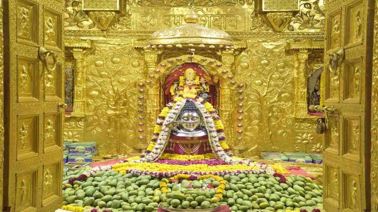 Somnath મંદિરમાં  મહાદેવને 2600 કિલો કેરીનો મનોરથ ધરાવાયો, પ્રસાદ 10 હજાર બાળકોને અપાશે