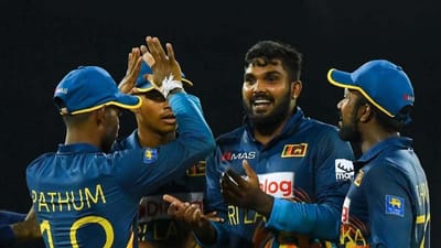 SL vs AUS: ડેવિડ વોર્નરની તોફાઇ ઇનિંગ એળે ગઇ, શ્રીલંકાએ ઇતિહાસ રચ્યો, ઓસ્ટ્રેલિયાને અંતિમ બોલ પર હરાવી વન-ડે સીરિઝ જીતી