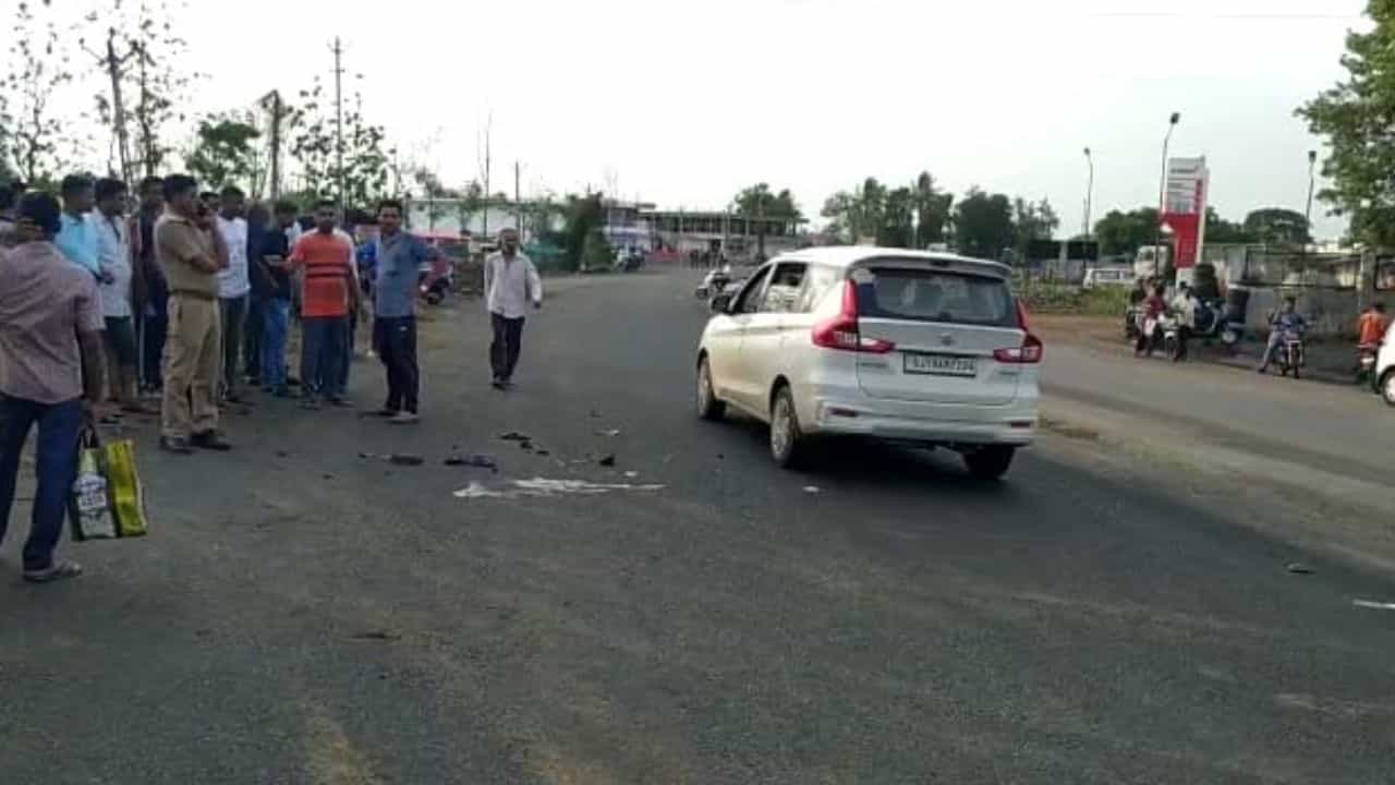 Tapi: વાલોડના એસ્સાર પેટ્રોલ પંપ નજીક ડમ્પર સાથે થયેલા અકસ્માતમાં એકનું મોત, જાણો તમામ વિગતો