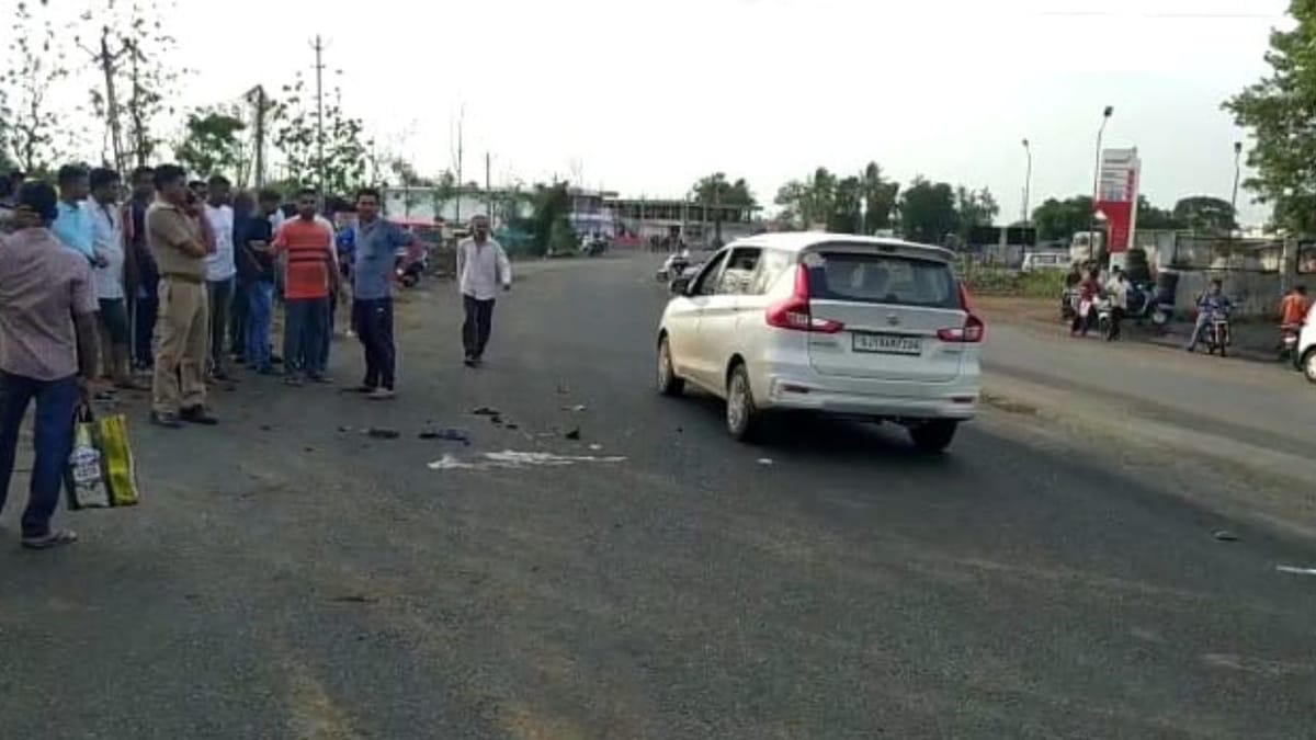 Tapi: વાલોડના એસ્સાર પેટ્રોલ પંપ નજીક ડમ્પર સાથે થયેલા અકસ્માતમાં એકનું મોત, જાણો તમામ વિગતો