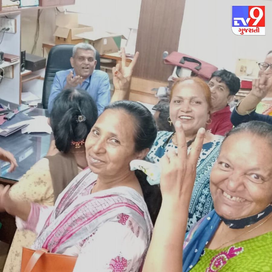 સામાન્ય રીતે રીટાયર્ડ થયા પછી પરિવારની આર્થિક સ્થિતિ સારી હોય તો કોઈ વ્યક્તિ કામ કરવા ઇચ્છતા હોતા નથી પરંતુ તેમ છતાં હોસ્પિટલ માં કામ કરતી અને અનુભવી નર્સિંગ સ્ટાફ ની આરતી બહેનો હજુ પણ પોતાનો ફ્રી સમય તેઓ કિડની હોસ્પિટલને આપવા ઈચ્છે છે જે ખરેખર પ્રશંસાને પાત્ર છે.