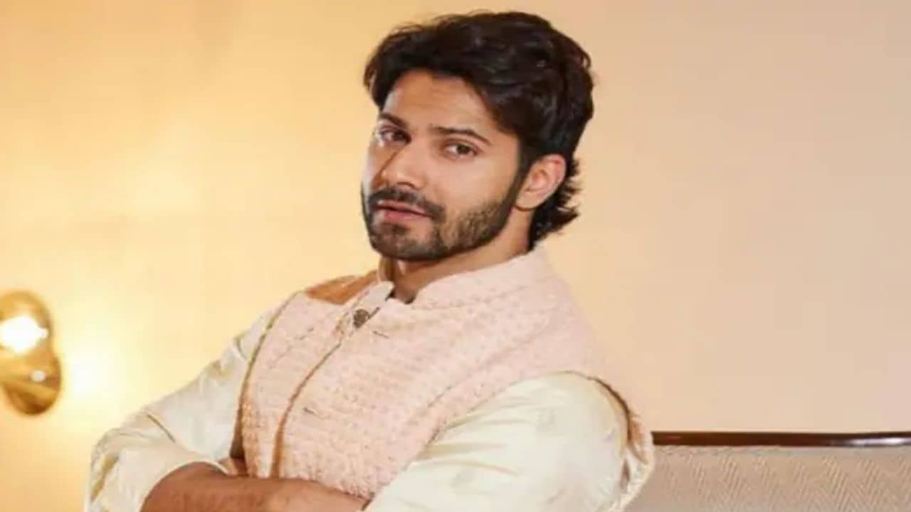 Ahmedabad : વરુણ ધવન શહેરની યુવતીના વહારે, રિટ્વિટ બાદ પોલીસે આરોપી પિતાની ધરપકડ કરી