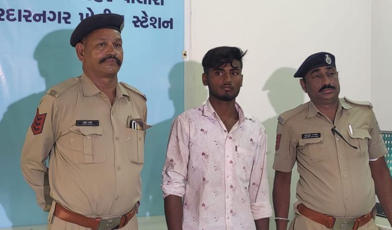 Ahmedabad: સોશિયલ મીડિયા અને દુષ્કર્મઃ સગીરાને પ્રેમજાળમાં ફસાવી યુવકે વારંવાર આચર્યું દુષ્કર્મ